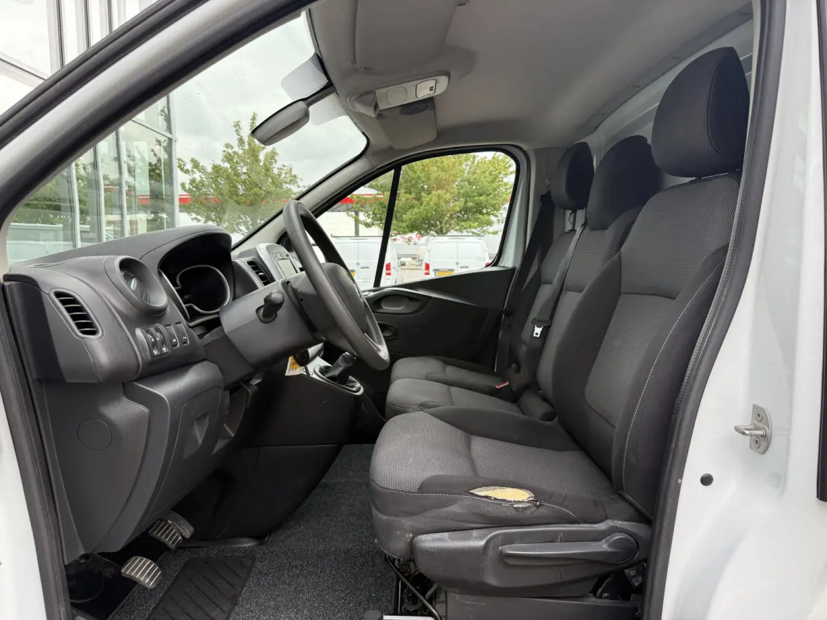 2.0 dCi 120 T29 L2H1 Work Edition | NL-auto | 1e Eig | LED | Navi | PDC | Cruisec.