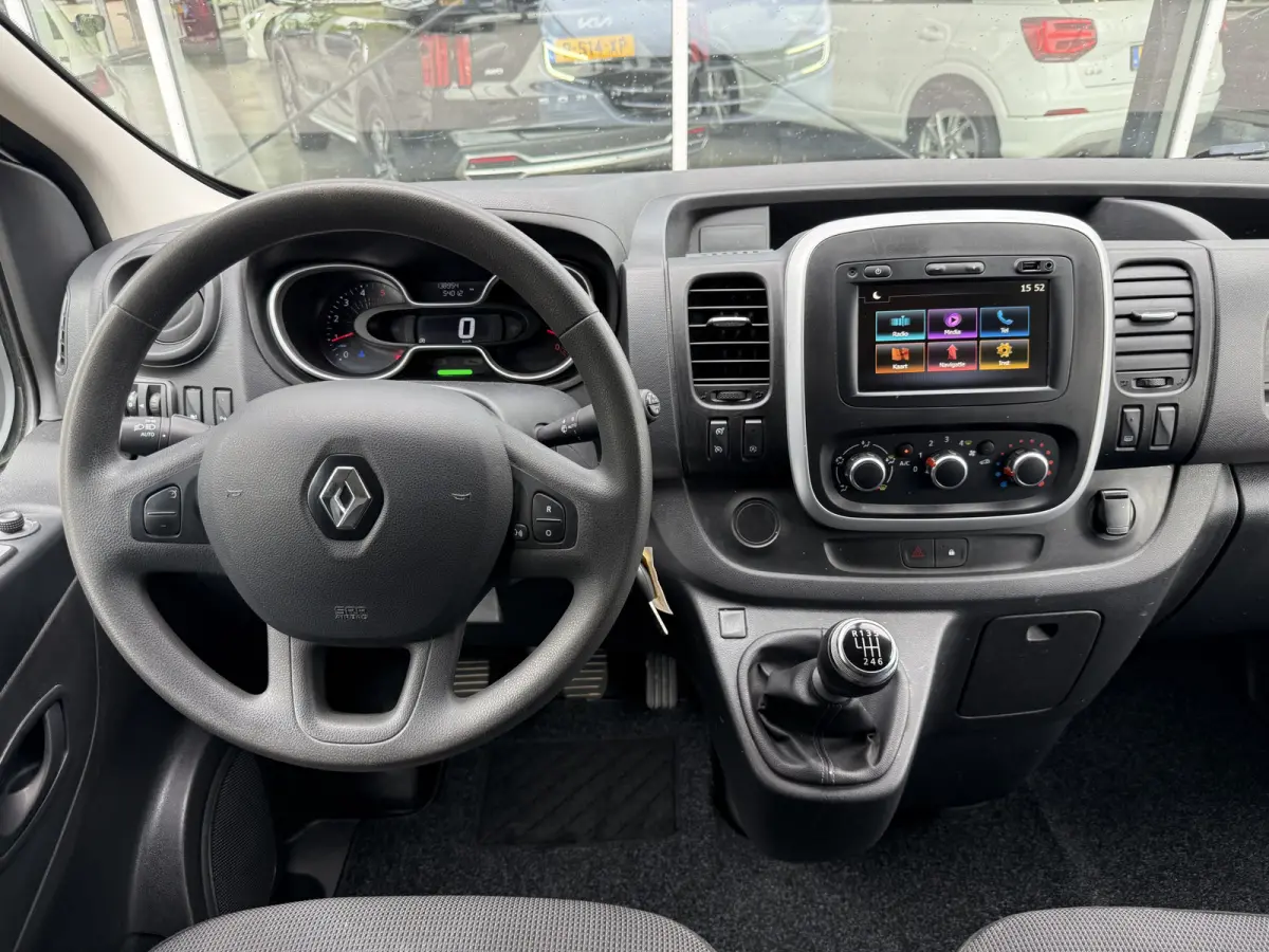 2.0 dCi 120 T29 L2H1 Work Edition | NL-auto | 1e Eig | LED | Navi | PDC | Cruisec.