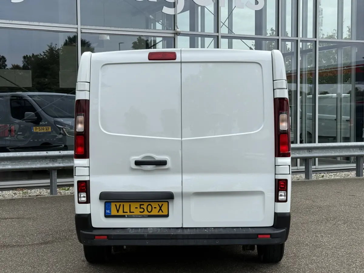 2.0 dCi 120 T29 L2H1 Work Edition | NL-auto | 1e Eig | LED | Navi | PDC | Cruisec.
