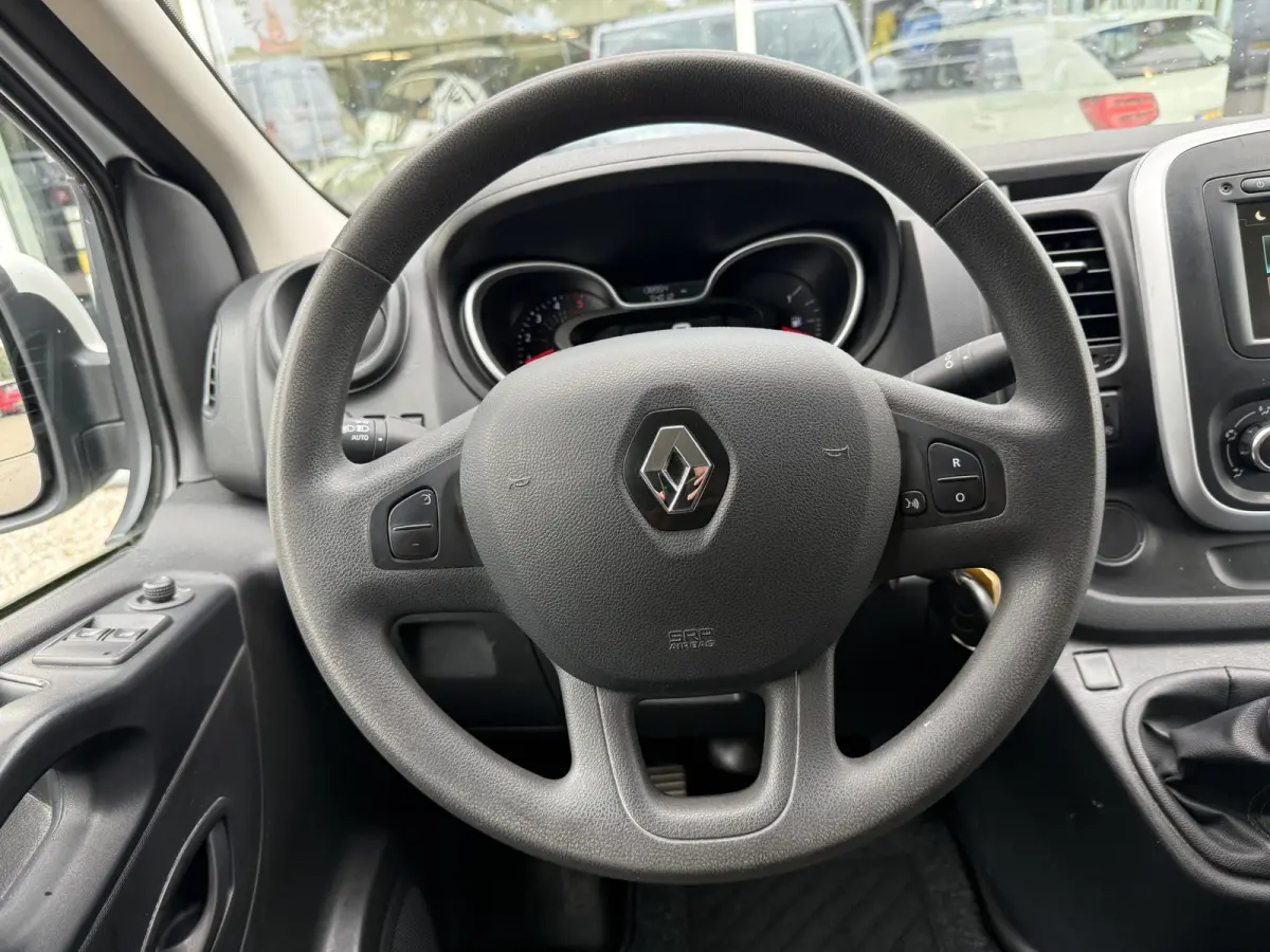 2.0 dCi 120 T29 L2H1 Work Edition | NL-auto | 1e Eig | LED | Navi | PDC | Cruisec.