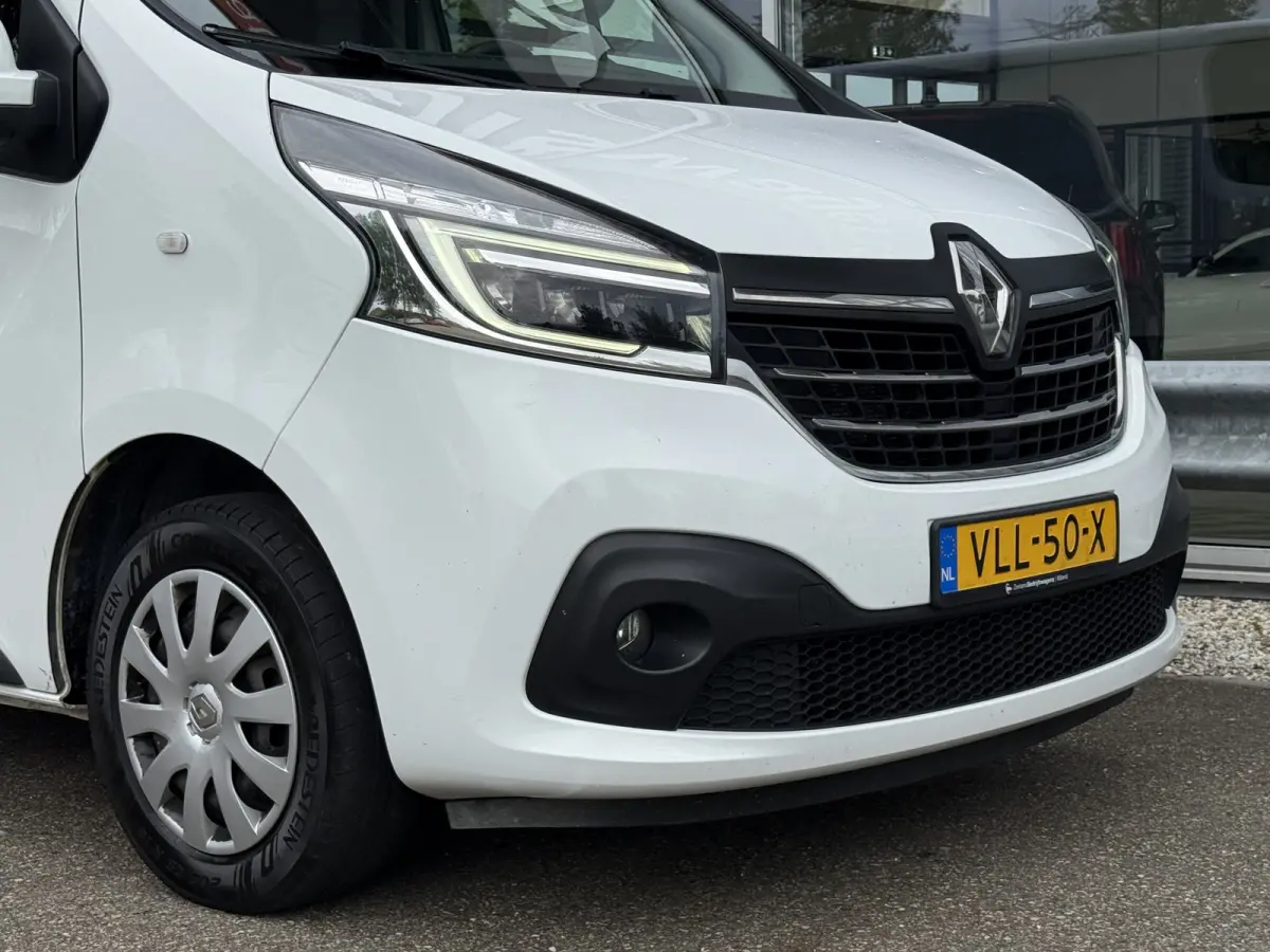 2.0 dCi 120 T29 L2H1 Work Edition | NL-auto | 1e Eig | LED | Navi | PDC | Cruisec.