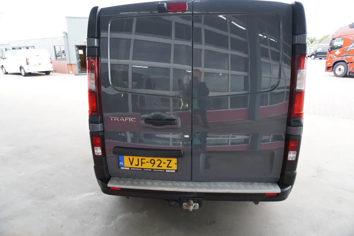 2.0 dCi 145PK T29 L2H1 Comfort Automaat Airco | Cruise | Navi | Trekhaak | Airco