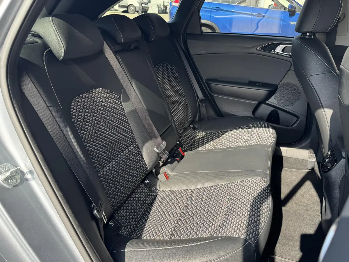 1.5 T-GDI DYNAMICPLUSLINE I AUTOMAAT I ADAPTIVE CRUISE CONTROL I APPLE CARPLAY I CLIMATE CONTROL