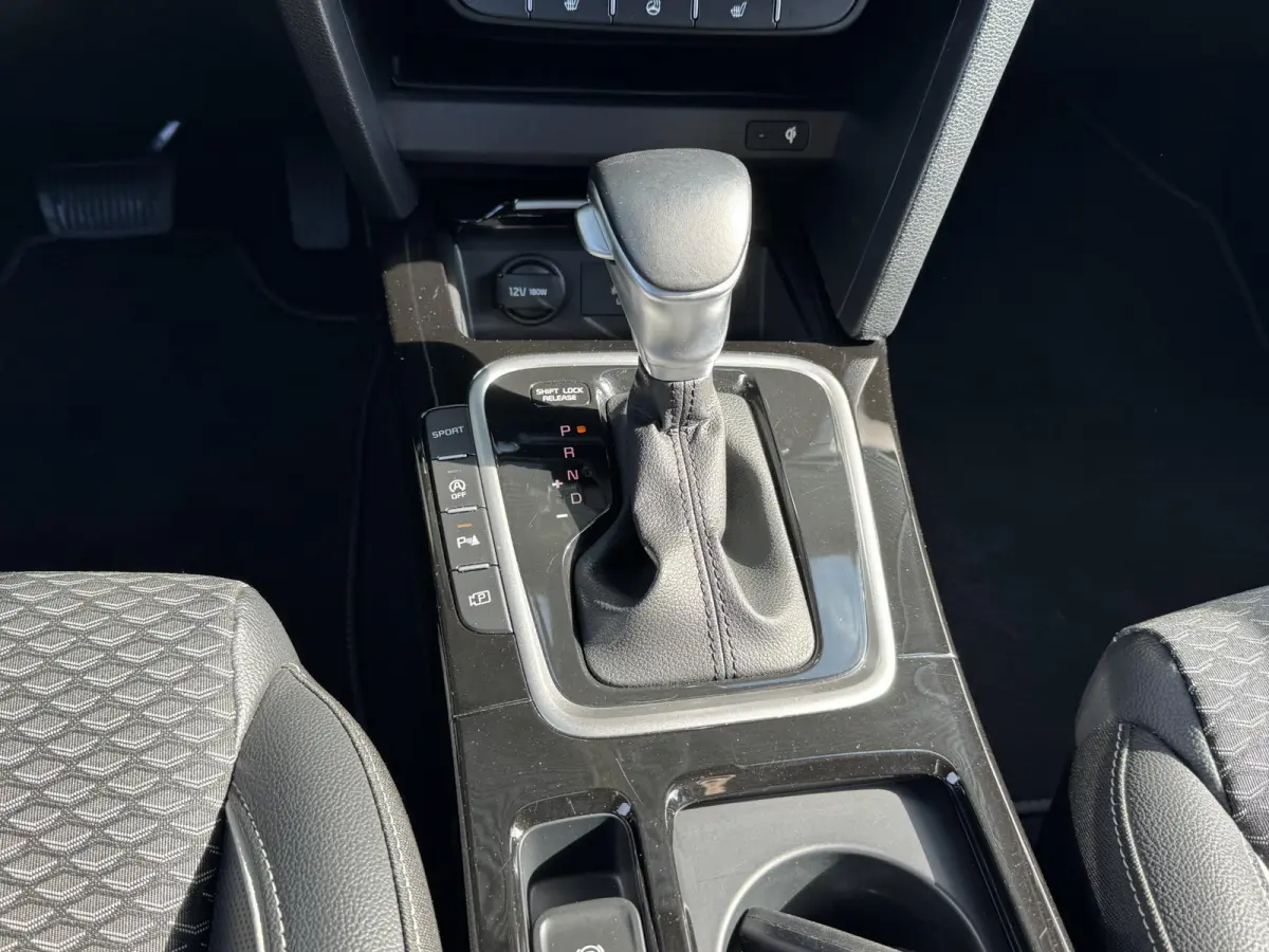 1.5 T-GDI DYNAMICPLUSLINE I AUTOMAAT I ADAPTIVE CRUISE CONTROL I APPLE CARPLAY I CLIMATE CONTROL