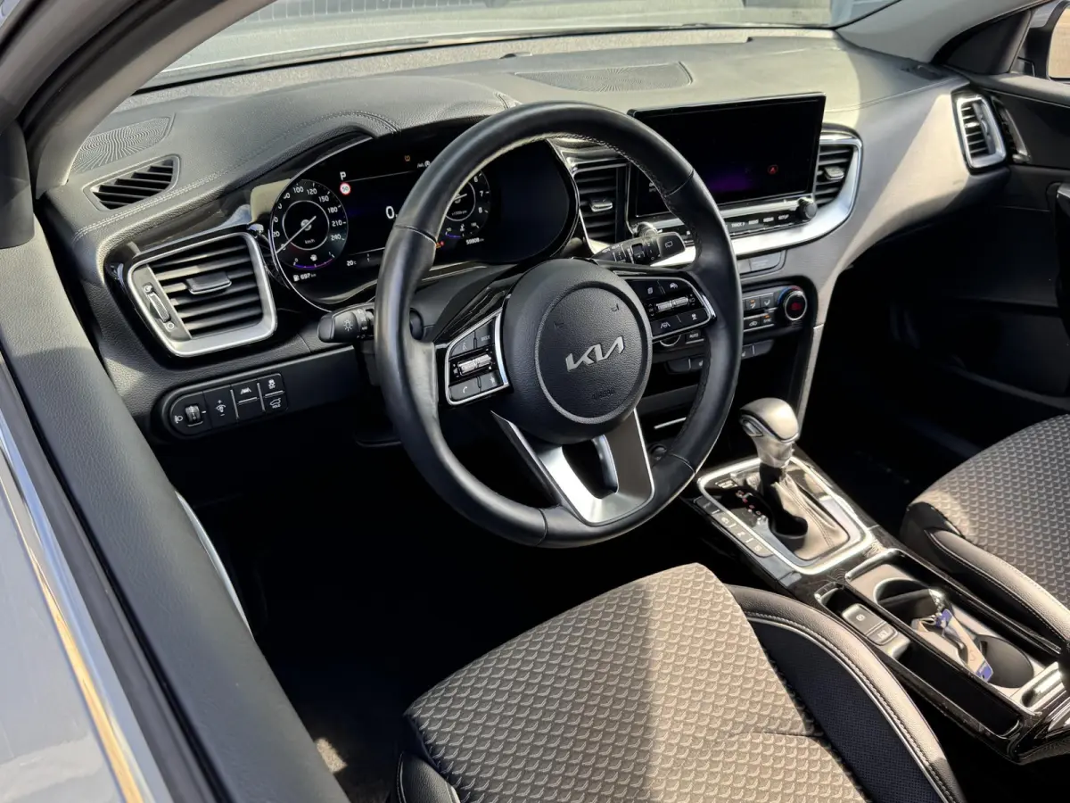 1.5 T-GDI DYNAMICPLUSLINE I AUTOMAAT I ADAPTIVE CRUISE CONTROL I APPLE CARPLAY I CLIMATE CONTROL