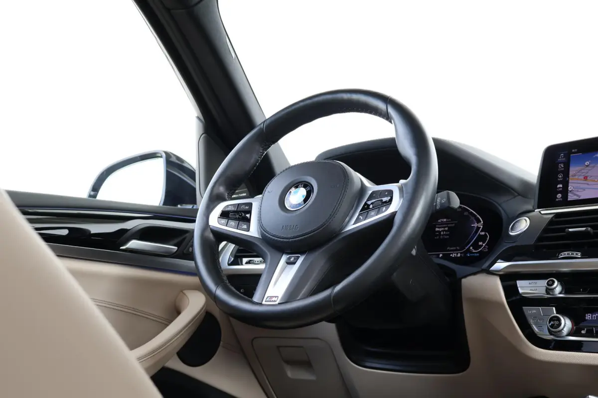 xDrive30e High Executive | Panorama Dak | Stuur & Stoelverwarming Voor en Achter | Parking Assistant Plus | Driving Assistant Plus | Harman Kardon | Elektr. Stoelen |