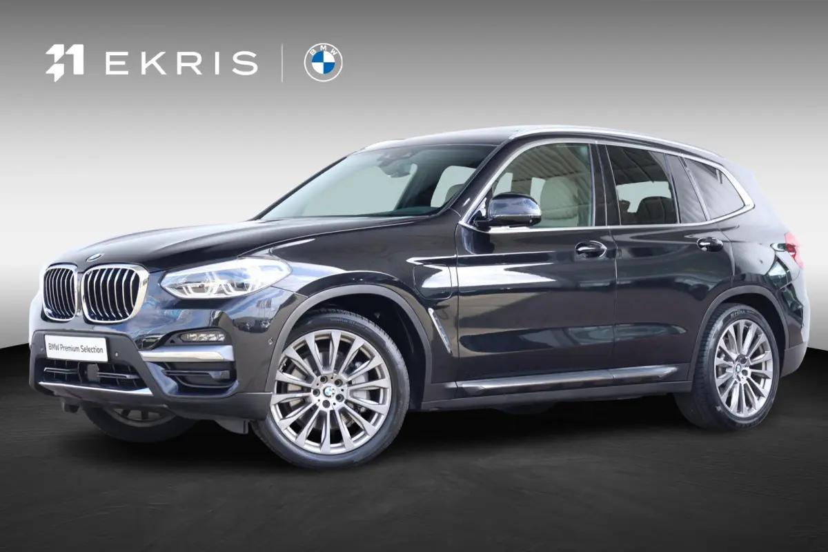 xDrive30e High Executive | Panorama Dak | Stuur & Stoelverwarming Voor en Achter | Parking Assistant Plus | Driving Assistant Plus | Harman Kardon | Elektr. Stoelen |