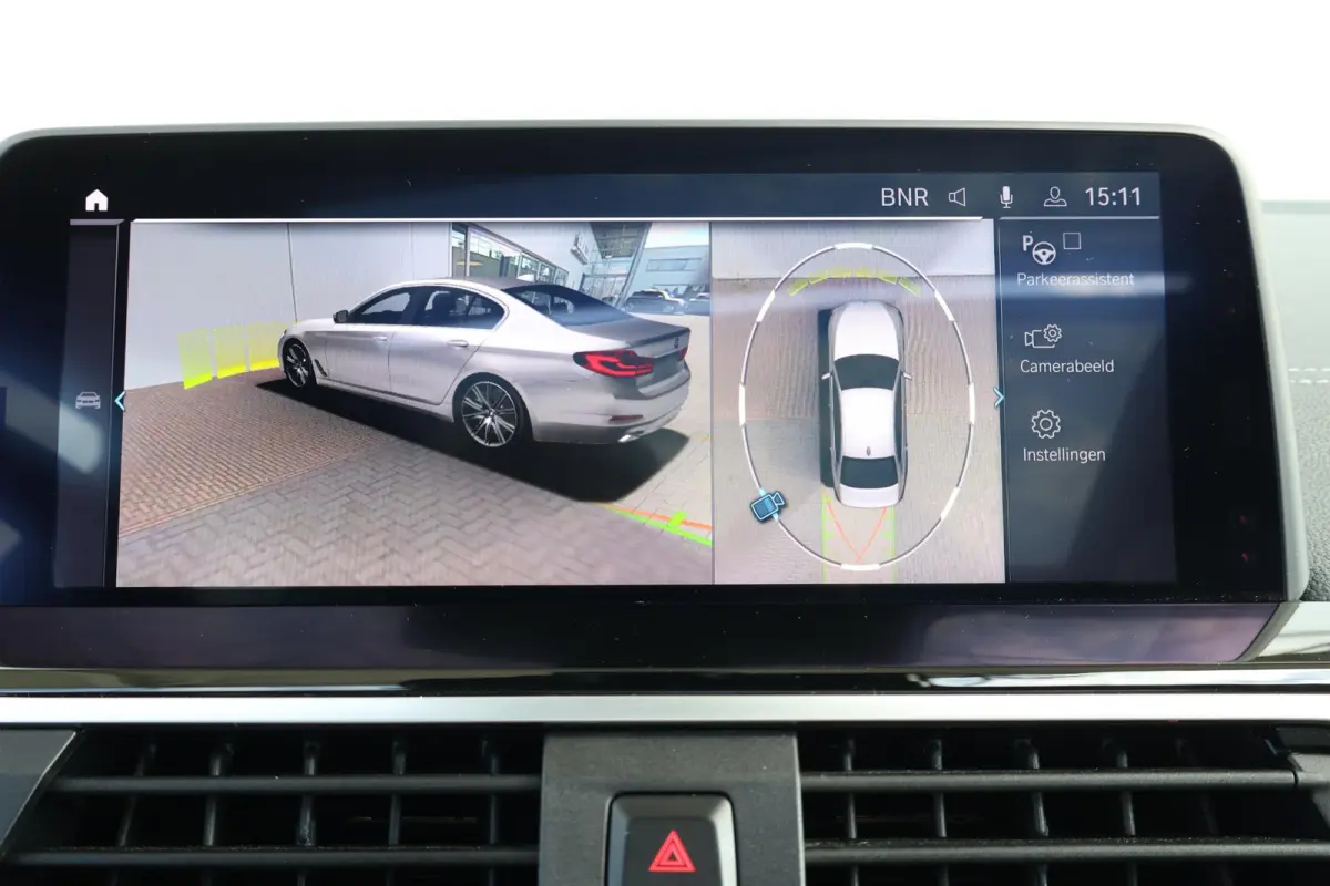 xDrive30e High Executive | Panorama Dak | Stuur & Stoelverwarming Voor en Achter | Parking Assistant Plus | Driving Assistant Plus | Harman Kardon | Elektr. Stoelen |