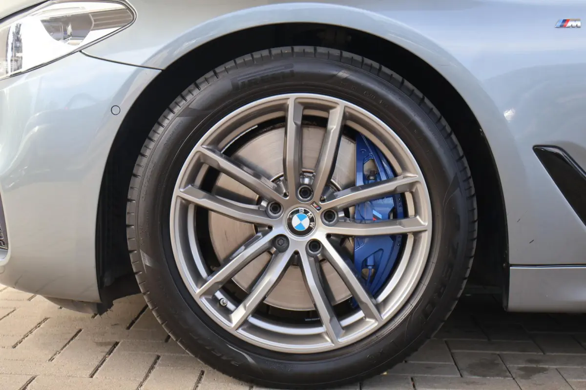 540i High Executive | M Sport | Voorstoelen Verwarmd | Comfortstoelen | BOVAG