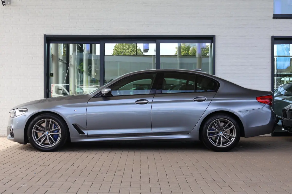 540i High Executive | M Sport | Voorstoelen Verwarmd | Comfortstoelen | BOVAG