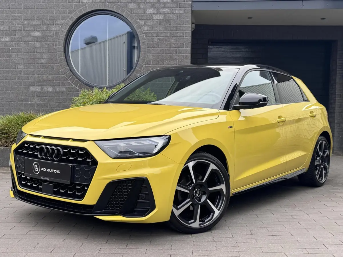 30 TFSI S Line edition one Carplay Navi Led Stoelverwarming