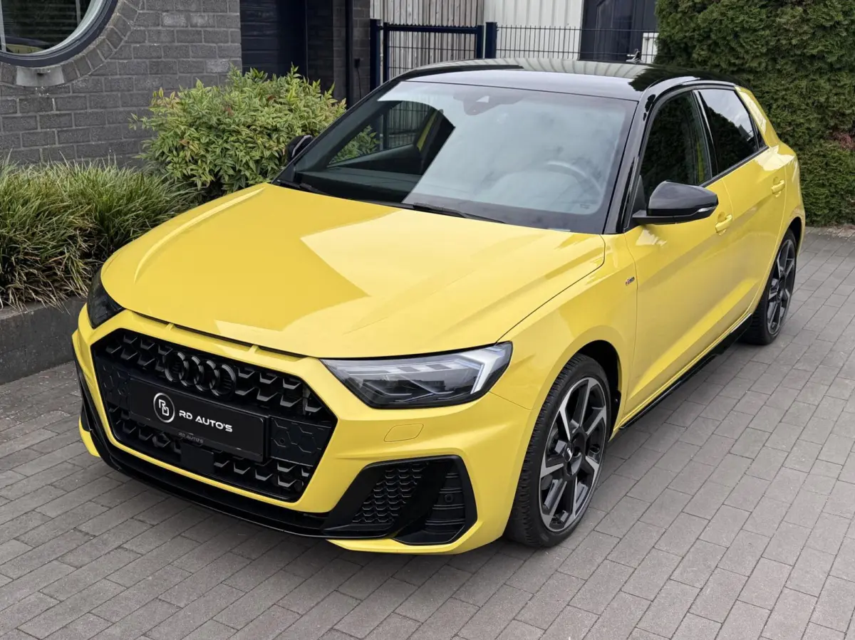 30 TFSI S Line edition one Carplay Navi Led Stoelverwarming