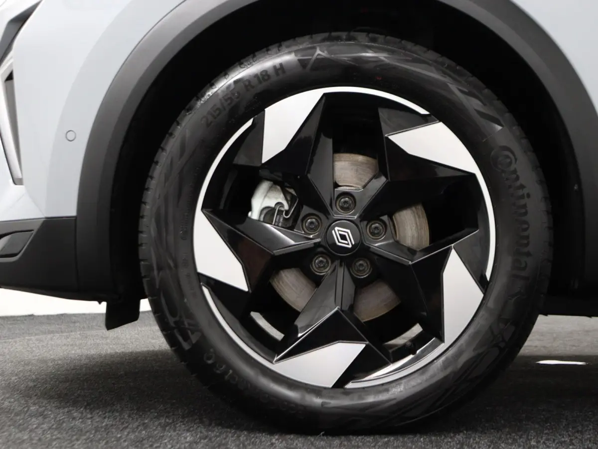 techno full hybrid E-Tech 160 | Google Navigatie | Parkeercamera | Climate Control |
