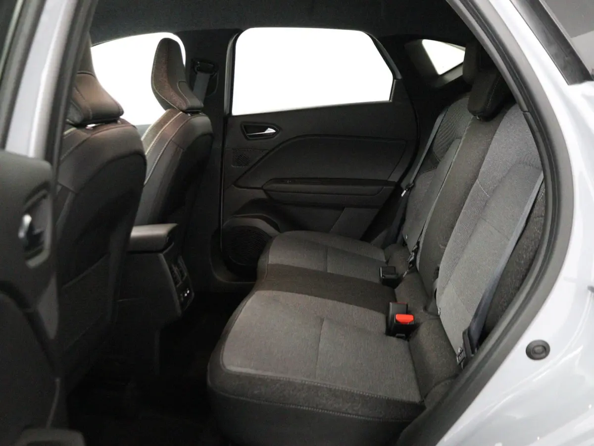 techno full hybrid E-Tech 160 | Google Navigatie | Parkeercamera | Climate Control |