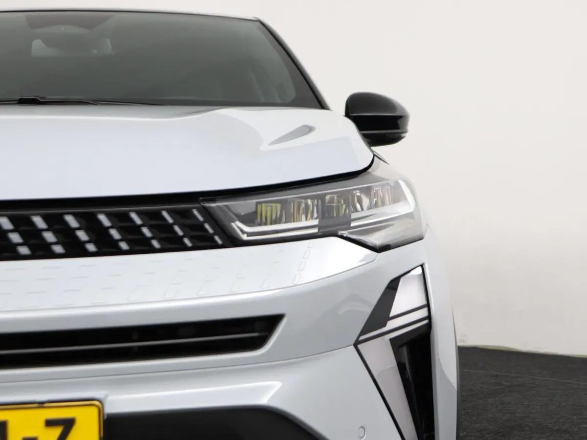 techno full hybrid E-Tech 160 | Google Navigatie | Parkeercamera | Climate Control |