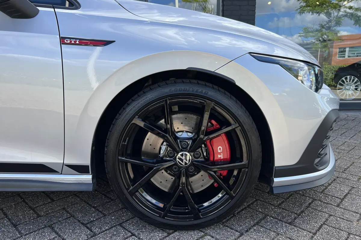 2.0 TSI GTI CLUBSPORT/PANO//NURB/IQ-LIGHT
