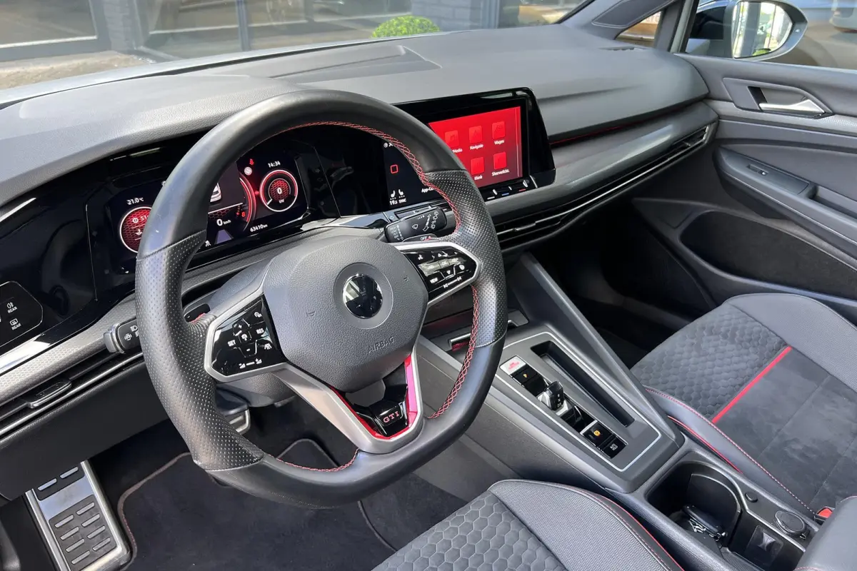 2.0 TSI GTI CLUBSPORT/PANO//NURB/IQ-LIGHT