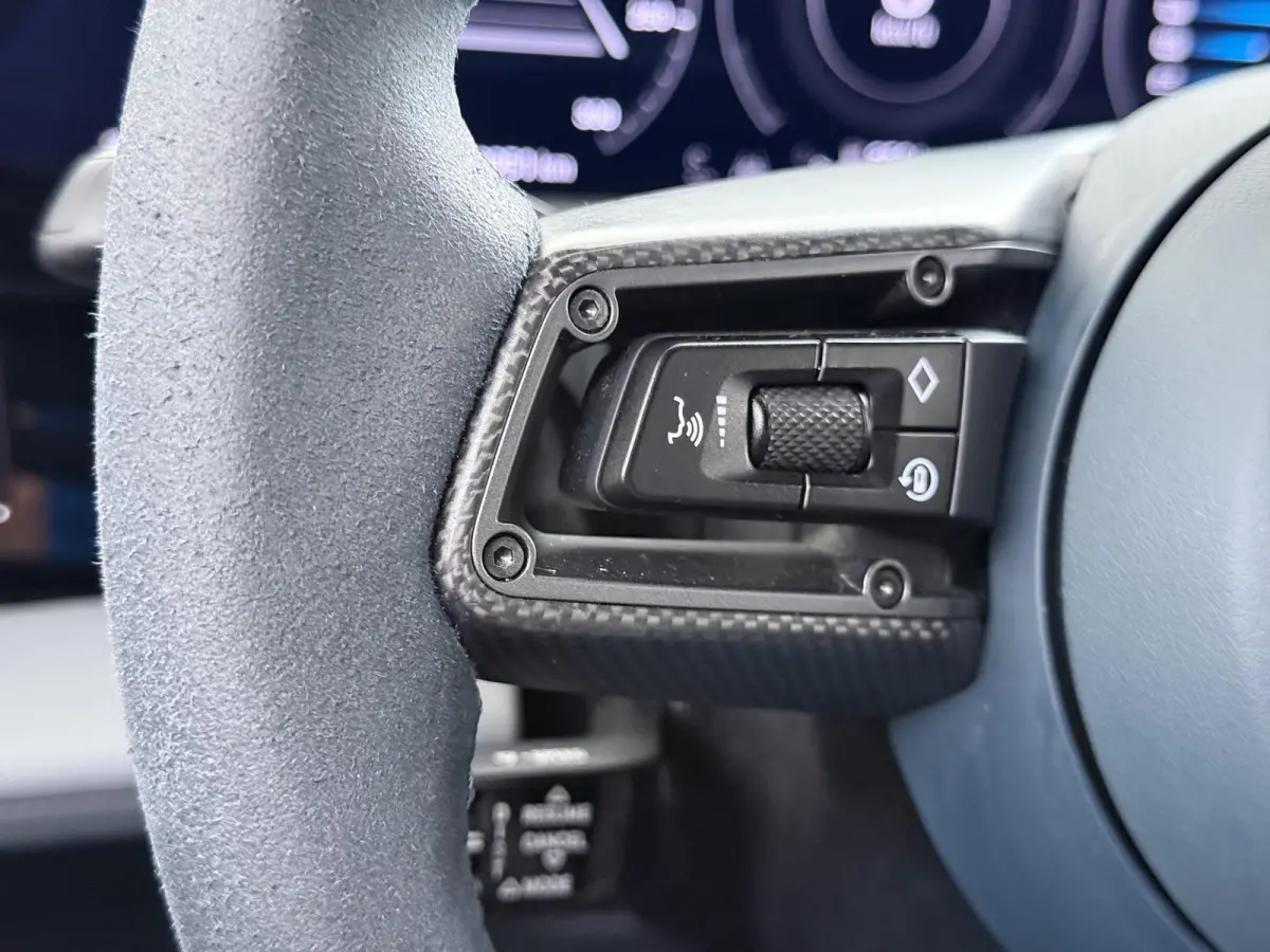 Turbo 93 kWh SOH 91% | SPORT CHRONO | HEAD-UP | CARBON PAKKET | ALCANTARA STOELEN + HEMEL | DUAL SCHERM | PSCB KERAMISCH GECOATE REMMEN | BURMESTER PREMIUM AUDIO | STOELVERWARMING + STUURWIE