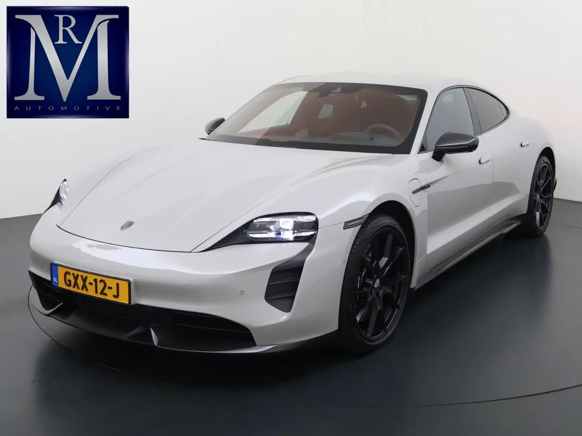 Turbo 93 kWh VAN:89.900,- VOOR:84.877 ,- UW HERFSTVOORDEEL:5.023,- SOH 91% | SPORT CHRONO | HEAD-UP | CARBON PAKKET | ALCANTARA STOELEN + HEMEL | DUAL SCHERM | PSCB KERAMISCH GECOATE REMMEN 