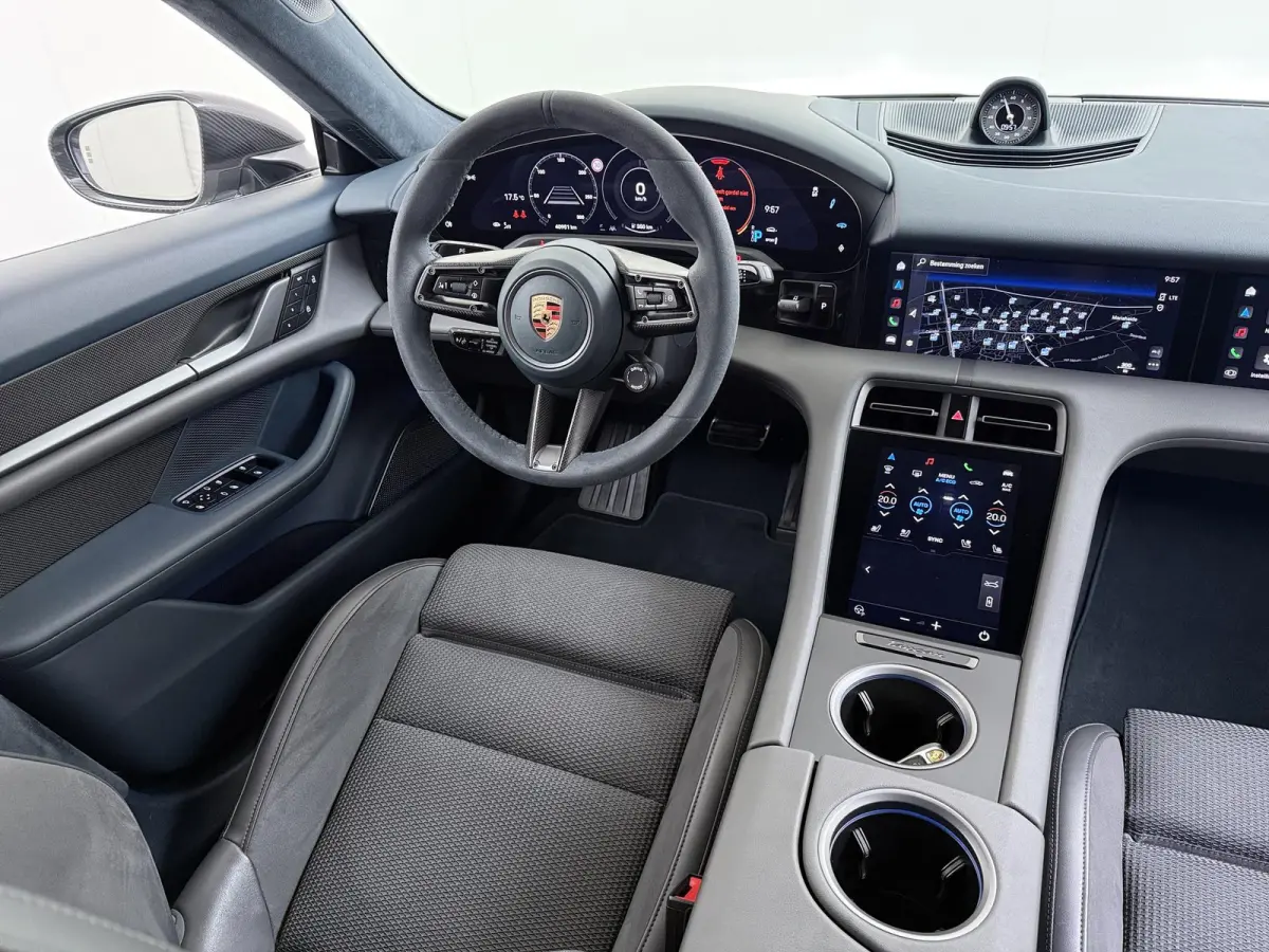 Turbo 93 kWh SOH 91% | SPORT CHRONO | HEAD-UP | CARBON PAKKET | ALCANTARA STOELEN + HEMEL | DUAL SCHERM | PSCB KERAMISCH GECOATE REMMEN | BURMESTER PREMIUM AUDIO | STOELVERWARMING + STUURWIE