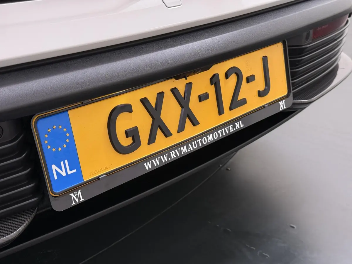 Turbo 93 kWh SOH 91% | SPORT CHRONO | HEAD-UP | CARBON PAKKET | ALCANTARA STOELEN + HEMEL | DUAL SCHERM | PSCB KERAMISCH GECOATE REMMEN | BURMESTER PREMIUM AUDIO | STOELVERWARMING + STUURWIE