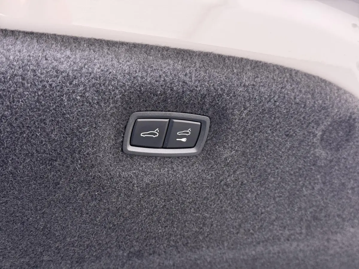Turbo 93 kWh SOH 91% | SPORT CHRONO | HEAD-UP | CARBON PAKKET | ALCANTARA STOELEN + HEMEL | DUAL SCHERM | PSCB KERAMISCH GECOATE REMMEN | BURMESTER PREMIUM AUDIO | STOELVERWARMING + STUURWIE