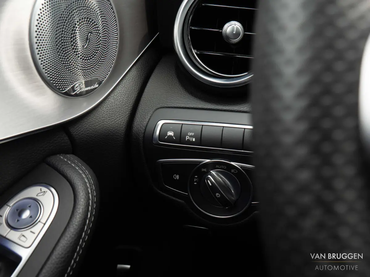 300 AMG Premium Plus Pano Burmester Memory Luchtvering