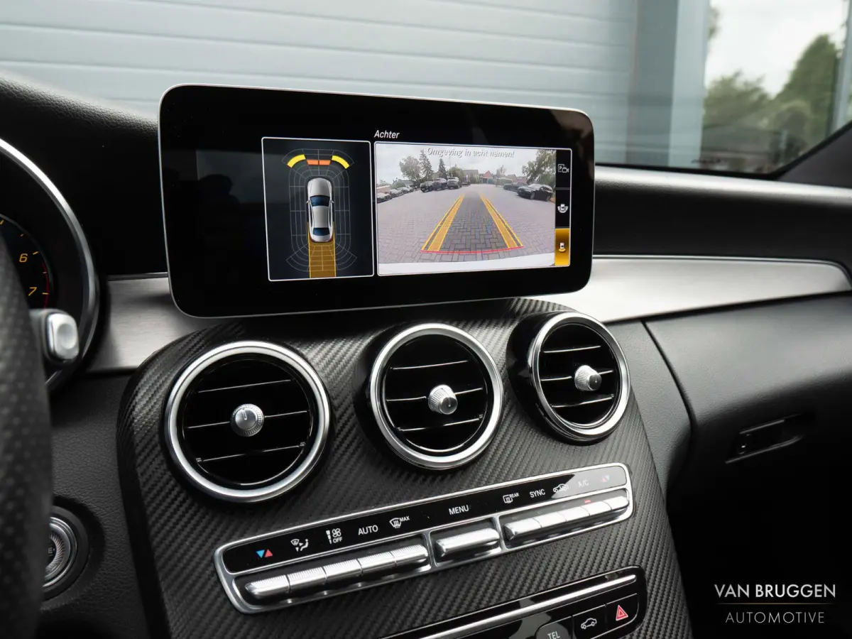 300 AMG Premium Plus Pano Burmester Memory Luchtvering