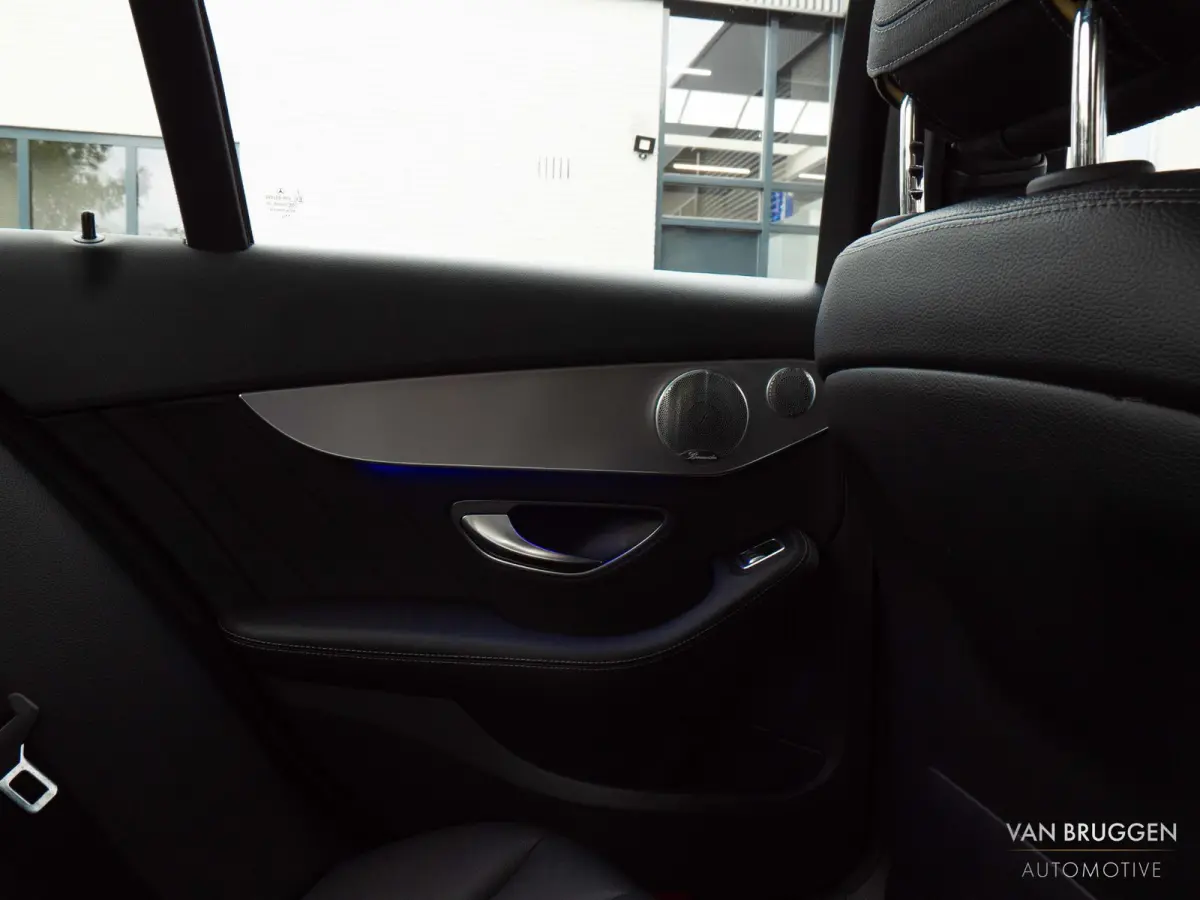 300 AMG Premium Plus Pano Burmester Memory Luchtvering