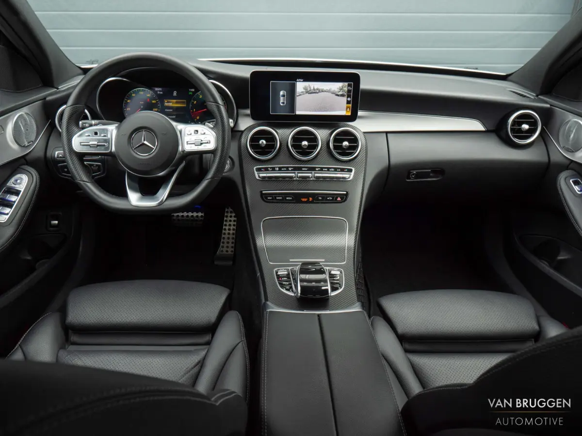 300 AMG Premium Plus Pano Burmester Memory Luchtvering