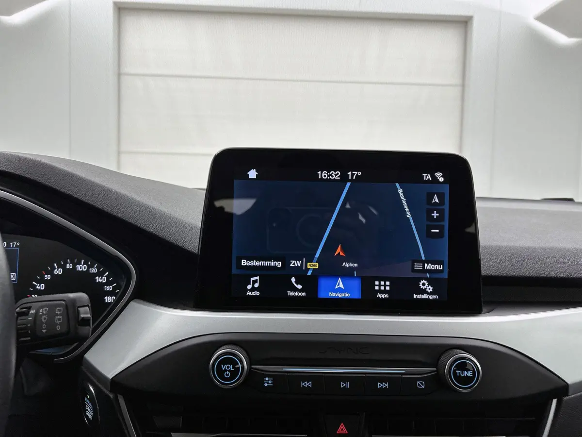 1.0 EcoBoost Trend Edition Business | Winterpack | Clima | Navi | Apple Carplay | Cruise Control | LMV |