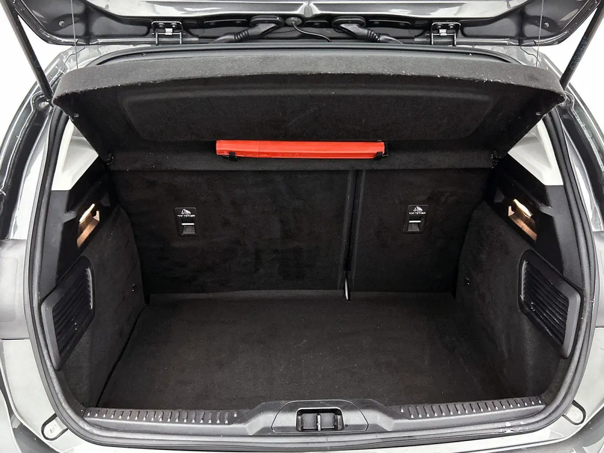 1.0 EcoBoost Trend Edition Business | Winterpack | Clima | Navi | Apple Carplay | Cruise Control | LMV |