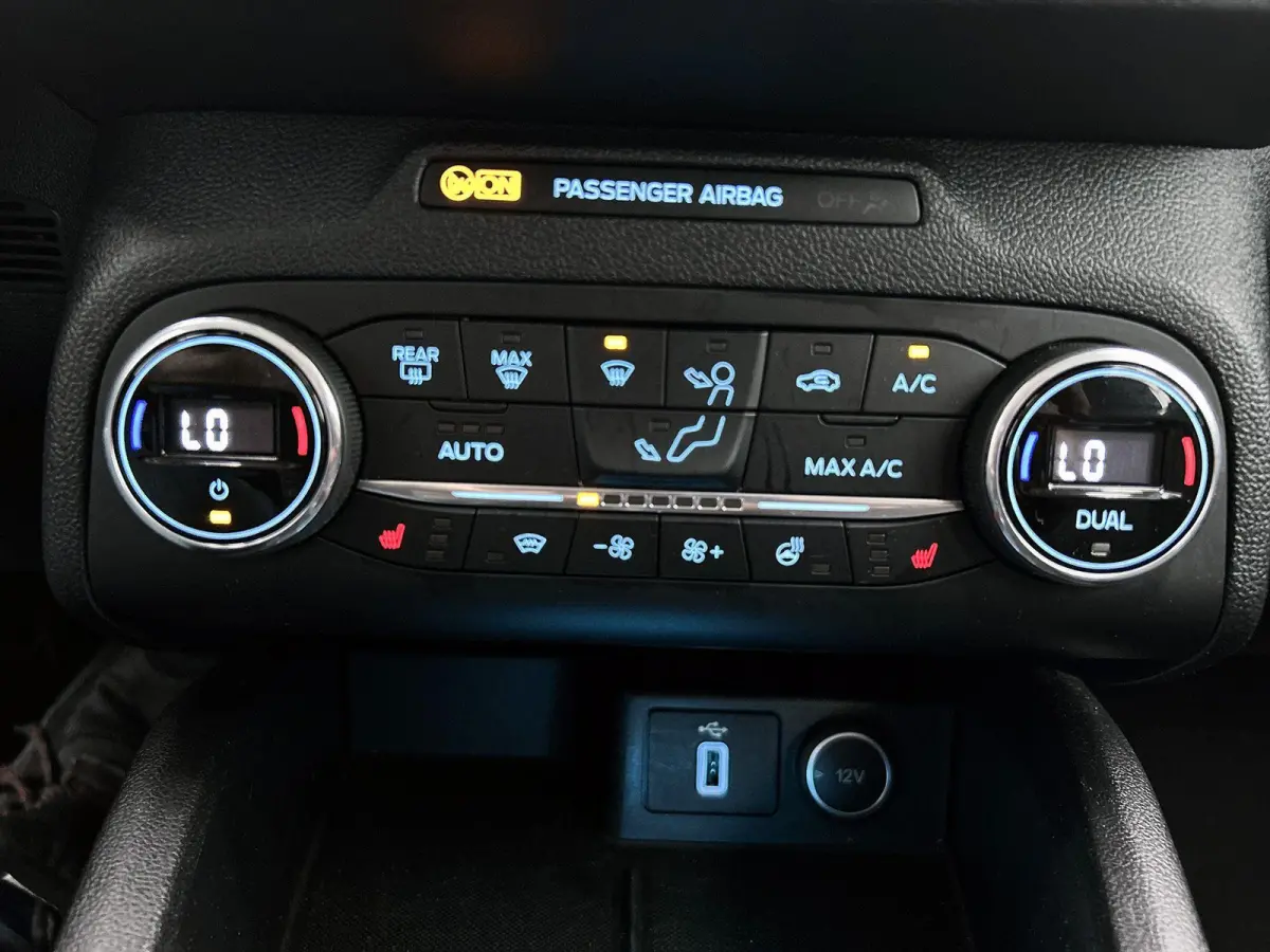 1.0 EcoBoost Trend Edition Business | Winterpack | Clima | Navi | Apple Carplay | Cruise Control | LMV |