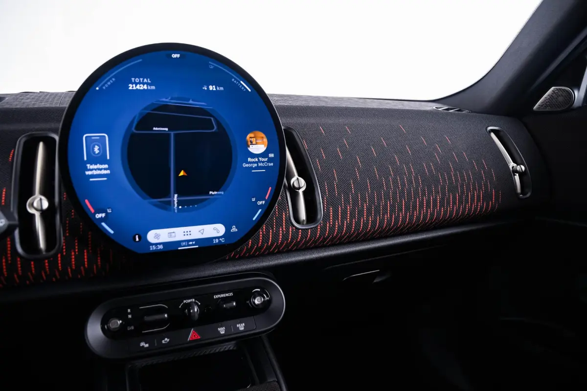 SE ALL4 John Cooper Works L Glazen panoramadak - Head up - Harman Kardon - Driving/Parking Assistant Plus - Comfort Access - High-beam Assistant - Getinte Ruiten -