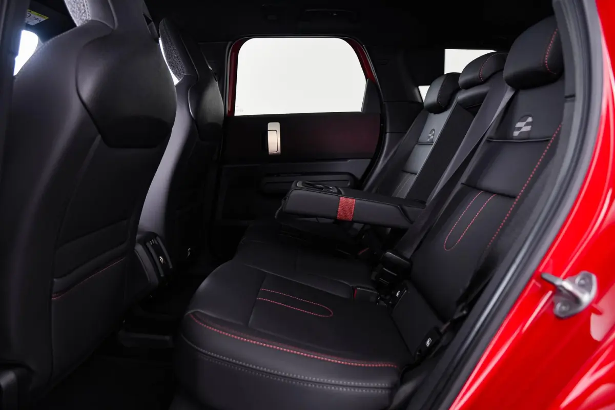 SE ALL4 John Cooper Works L Glazen panoramadak - Head up - Harman Kardon - Driving/Parking Assistant Plus - Comfort Access - High-beam Assistant - Getinte Ruiten -