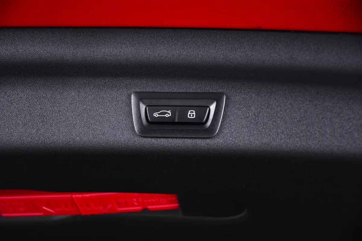 SE ALL4 John Cooper Works L Glazen panoramadak - Head up - Harman Kardon - Driving/Parking Assistant Plus - Comfort Access - High-beam Assistant - Getinte Ruiten -