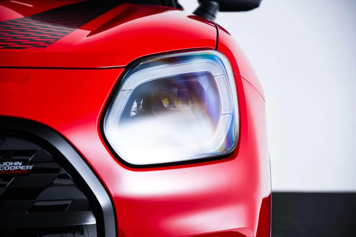 SE ALL4 John Cooper Works L Glazen panoramadak - Head up - Harman Kardon - Driving/Parking Assistant Plus - Comfort Access - High-beam Assistant - Getinte Ruiten -