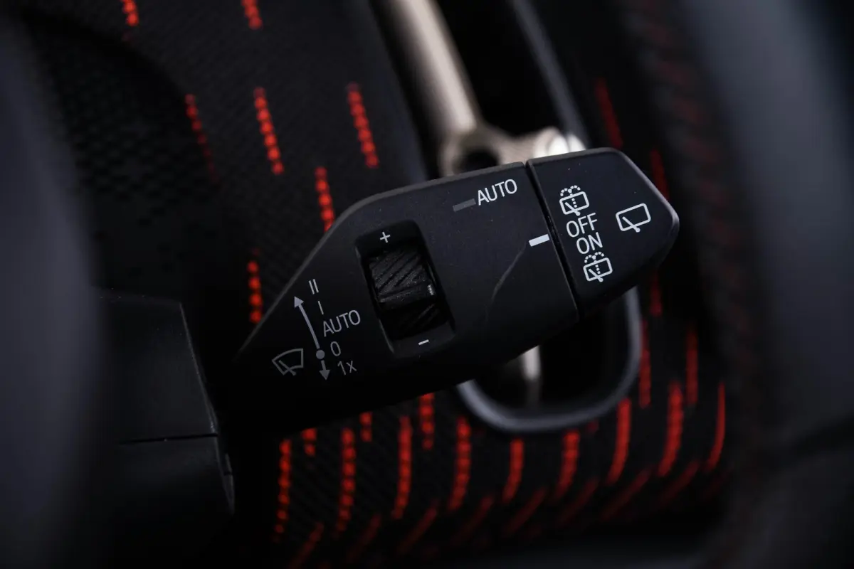 SE ALL4 John Cooper Works L Glazen panoramadak - Head up - Harman Kardon - Driving/Parking Assistant Plus - Comfort Access - High-beam Assistant - Getinte Ruiten -