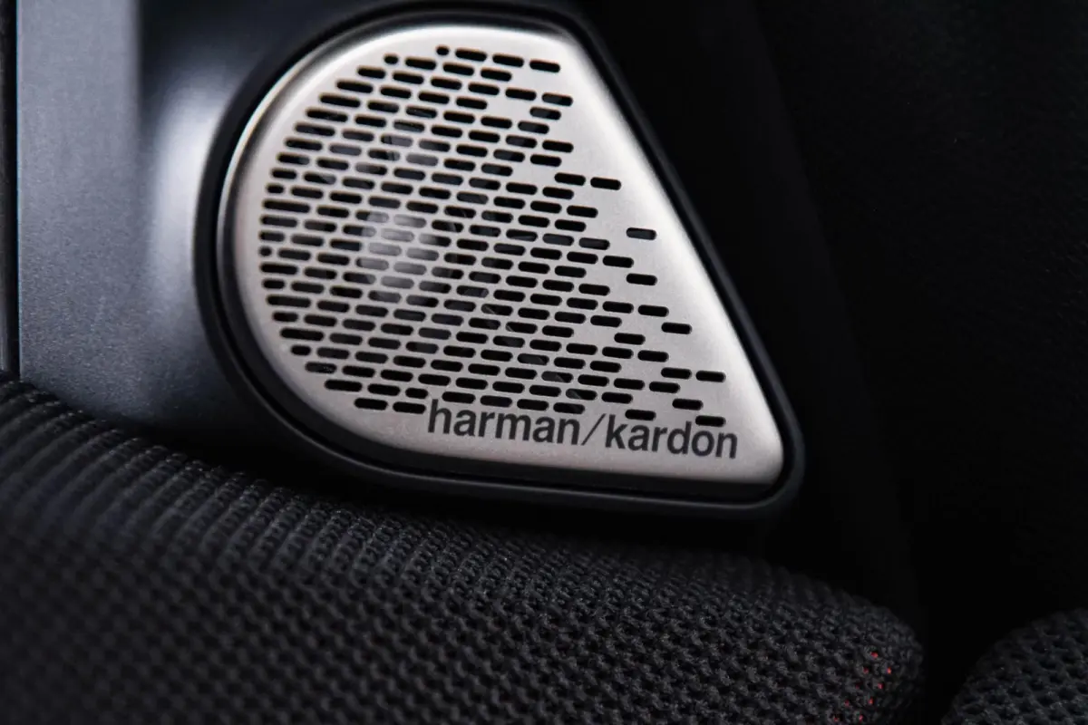 SE ALL4 John Cooper Works L Glazen panoramadak - Head up - Harman Kardon - Driving/Parking Assistant Plus - Comfort Access - High-beam Assistant - Getinte Ruiten -
