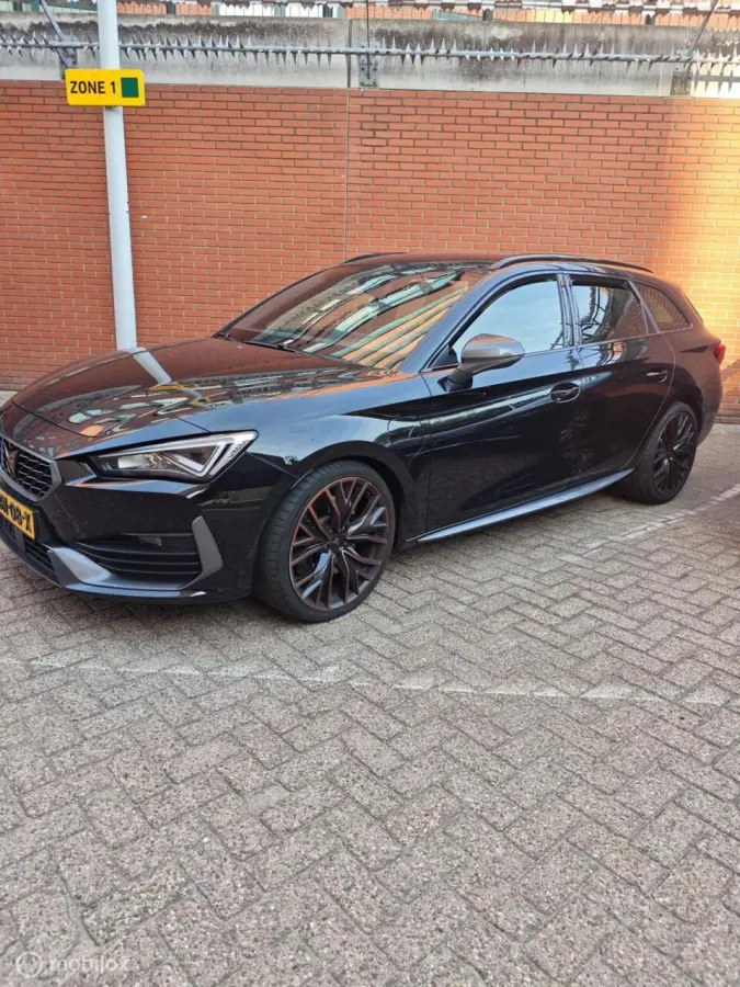 1.4 e-Hybrid VZ Busines