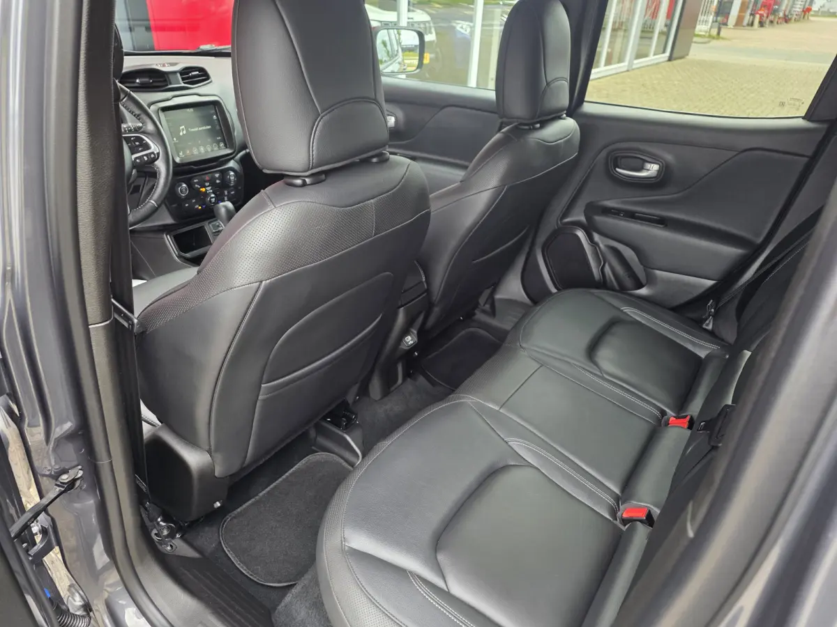 1.5T e-Hybrid S | Winterpakket | Leren Bekleding | Camera | Led verlichting