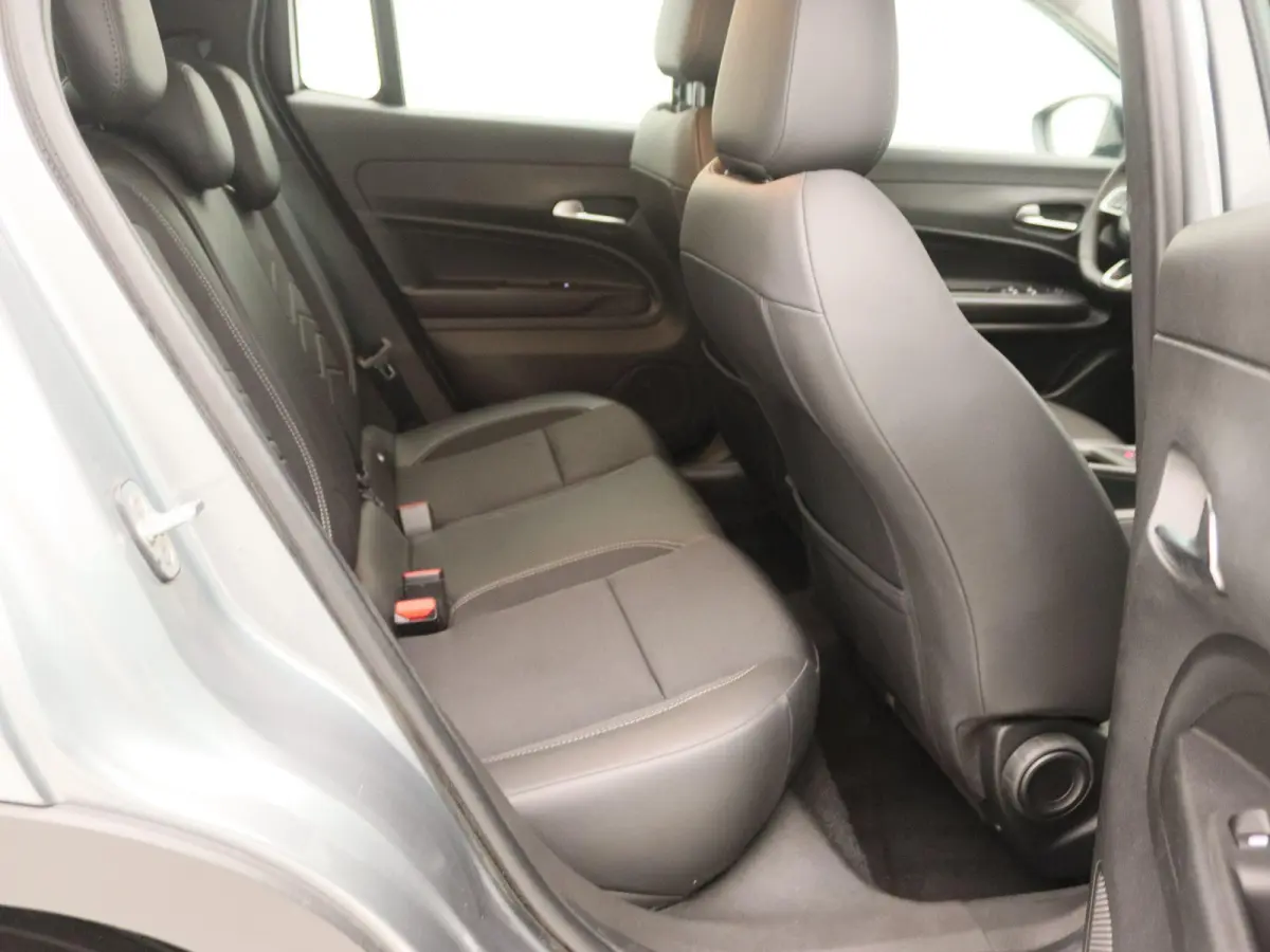 1.2 e-Hybrid Altitude