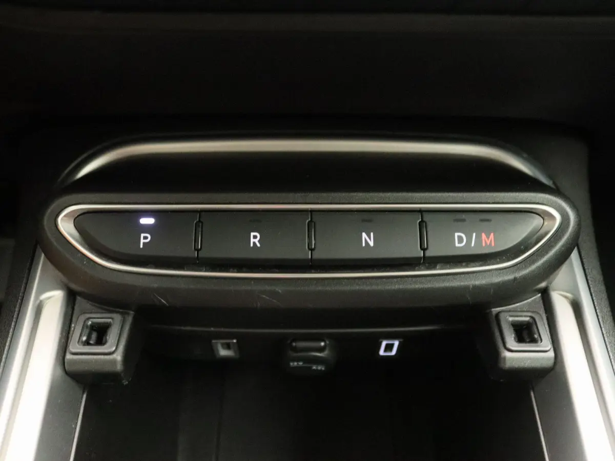1.2 e-Hybrid Altitude