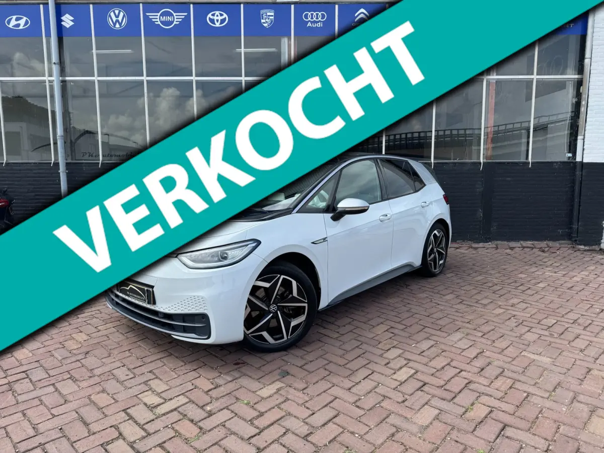 First Plus 58 kWh **CARPLAY + KEYLESS + CAMERA**
