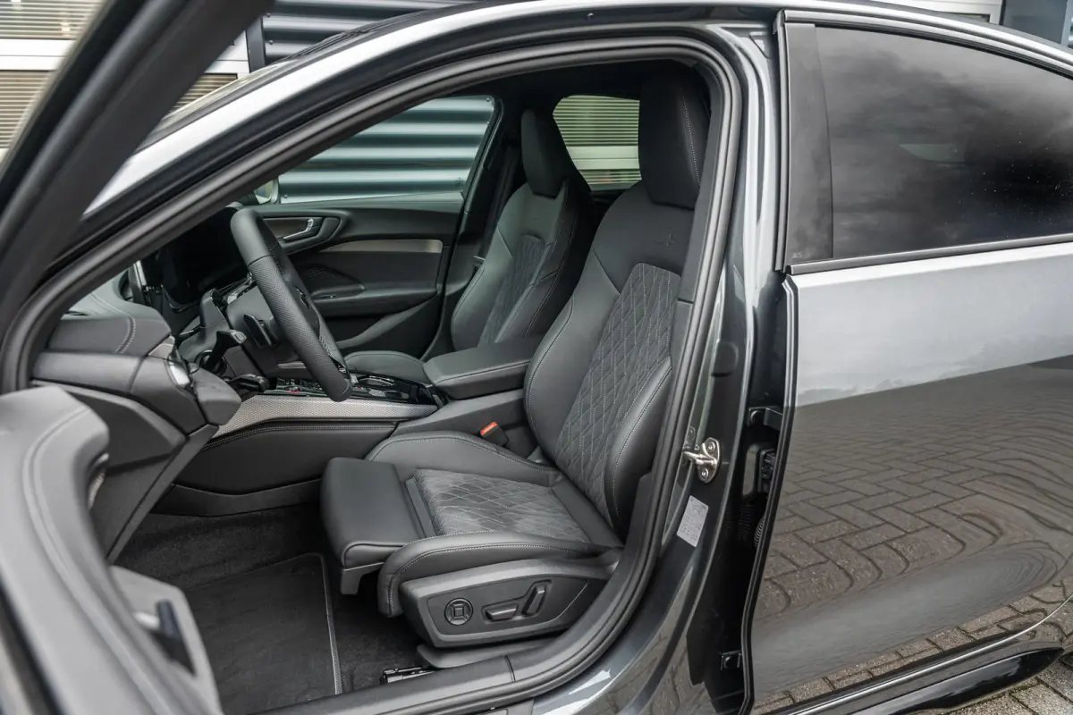 Limousine 2.0 367pk quattro S edition Competition | Bang & Olufson Sound System | 360 Camera