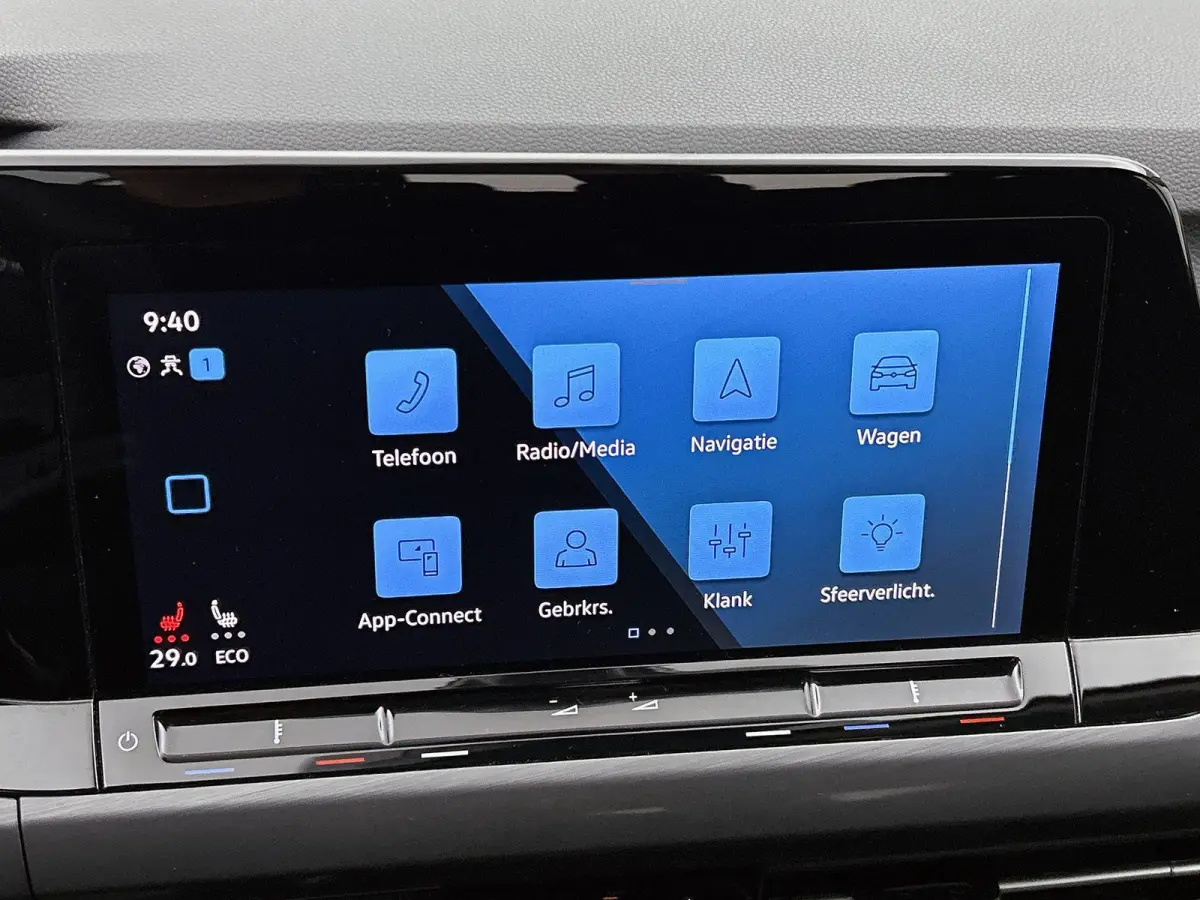 1.4 eHybrid Style | APPLE CARPLAY | ANDROID AUTO | ACHTERUITRIJCAMERA | STOELVERWARMING | STUURVERWARMING | SFEERVERLICHTING | IQ LIGHT VOOR | LICHTMETALEN VELGEN | COMFORT STOELEN | DAB RAD