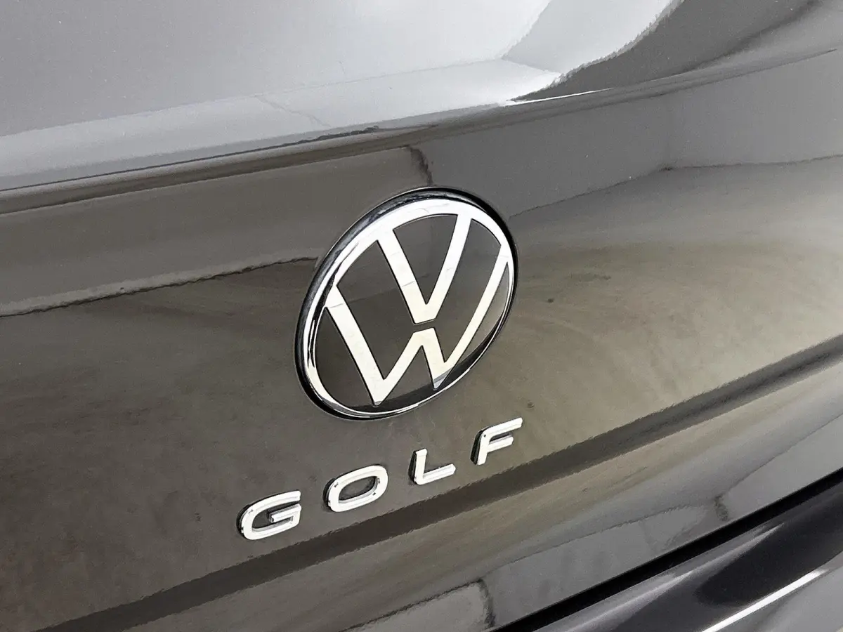 1.4 eHybrid Style | APPLE CARPLAY | ANDROID AUTO | ACHTERUITRIJCAMERA | STOELVERWARMING | STUURVERWARMING | SFEERVERLICHTING | IQ LIGHT VOOR | LICHTMETALEN VELGEN | COMFORT STOELEN | DAB RAD