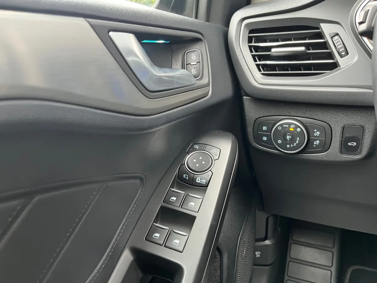 1.0 EcoBoost Hybrid Titanium X Business NL.Auto/Virtual Cockpit/Winterpack/Camera/Cruise/Full Led/1Ste Eigenaar