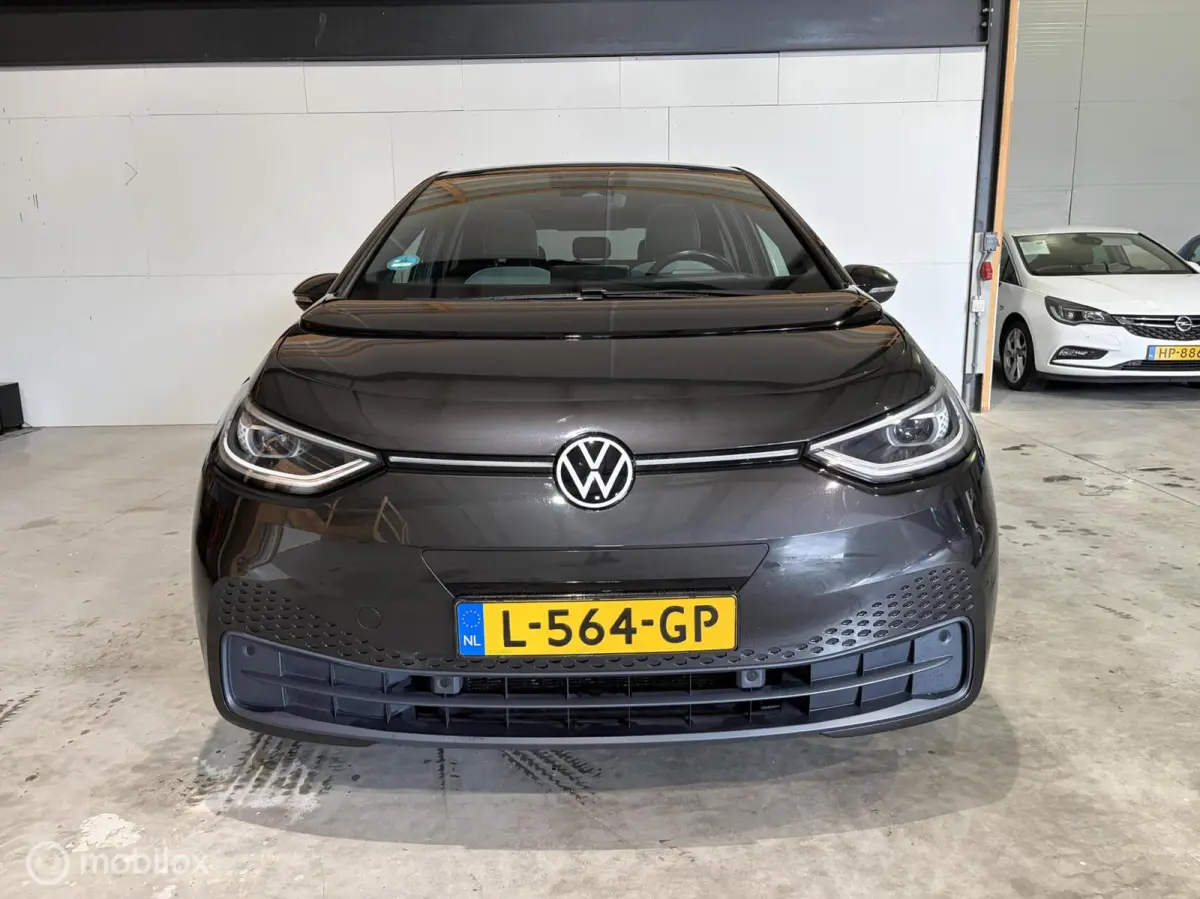 First Max 58 kWh SOH 94% Panoramadak 20inch