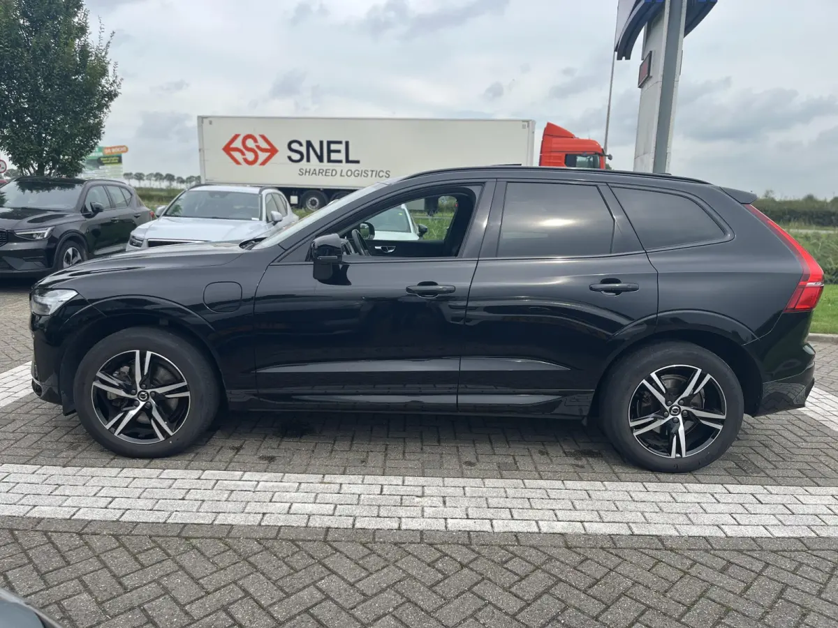 T6 Plug-in hybrid AWD R-Design | Black Pakket | Power Seats | Trekhaak | Panoramadak | Climate Pack |